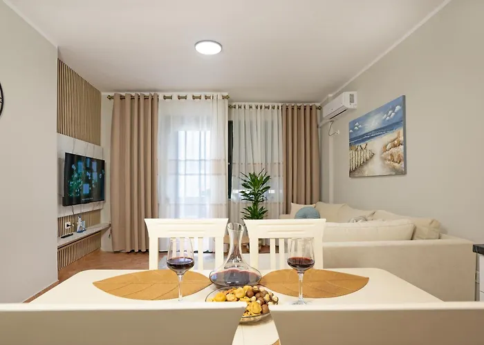 Rana Sea View Apartman *